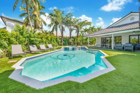 Miami Oasis with Lakefront Beach Jacuzzi and Golf L56